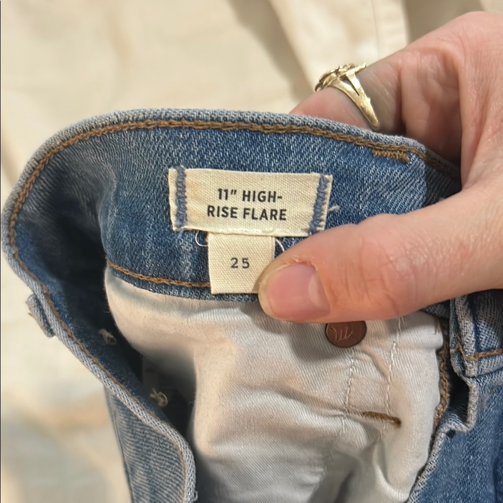 Madewell High-Rise Flare Jeans in Caine Wash - Picture 9 of 10